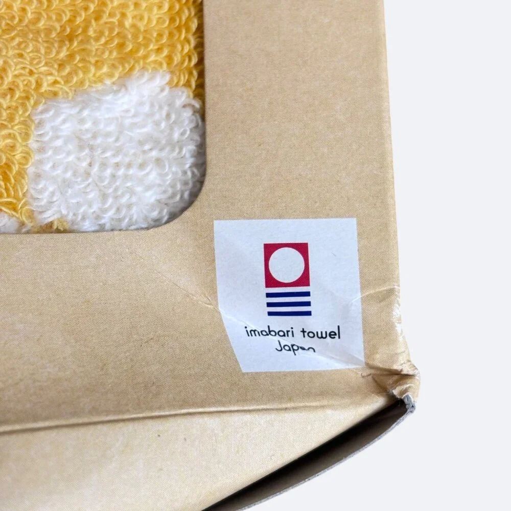 Tokyo Disney Winnie the Pooh Towel 31.5"‎ x 13" Japan made Imabari New - Picture 5 of 6